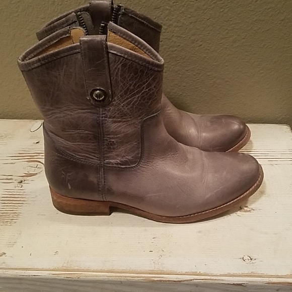 gray frye boots